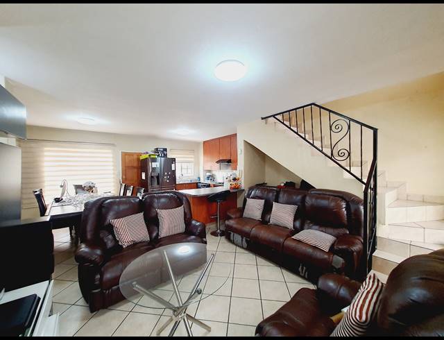 2 BEDROOM TOWNHOUSE FOR SALE IN HALFWAY GARDENS